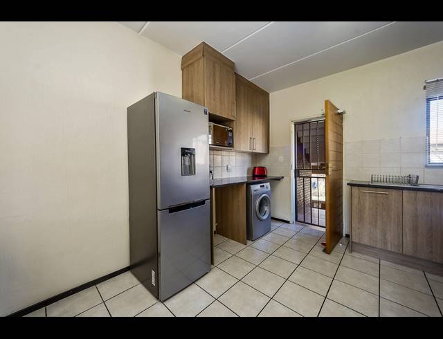 2 BEDROOM APARTMENT RENTED IN RANDPARK RIDGE